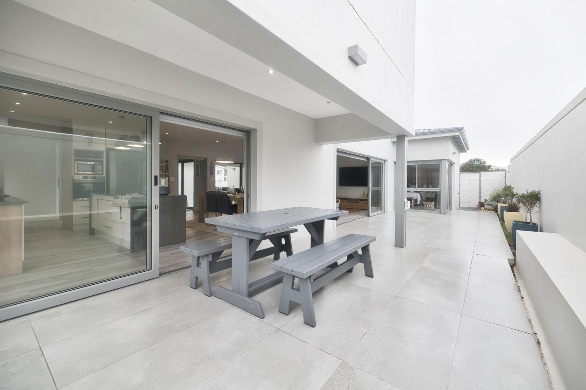 Cliff Haven Hotel Struisbaai Bilik gambar